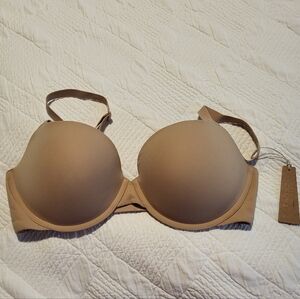 NWT Skims Push Up Bra 38C